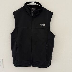 The North Face Black Vest - Men’s Black North Face Apex Vest - Medium